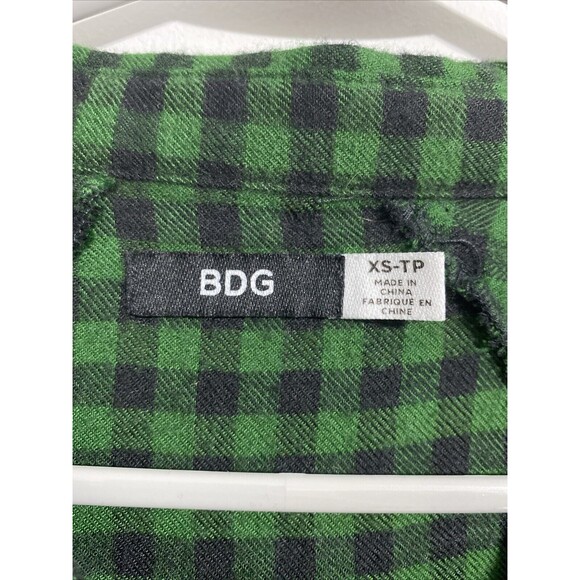 BDG Flannel Shirt Women's XS Green Black Plaid Hi Lo Button Fall Cozy Hipster - Picture 4 of 7